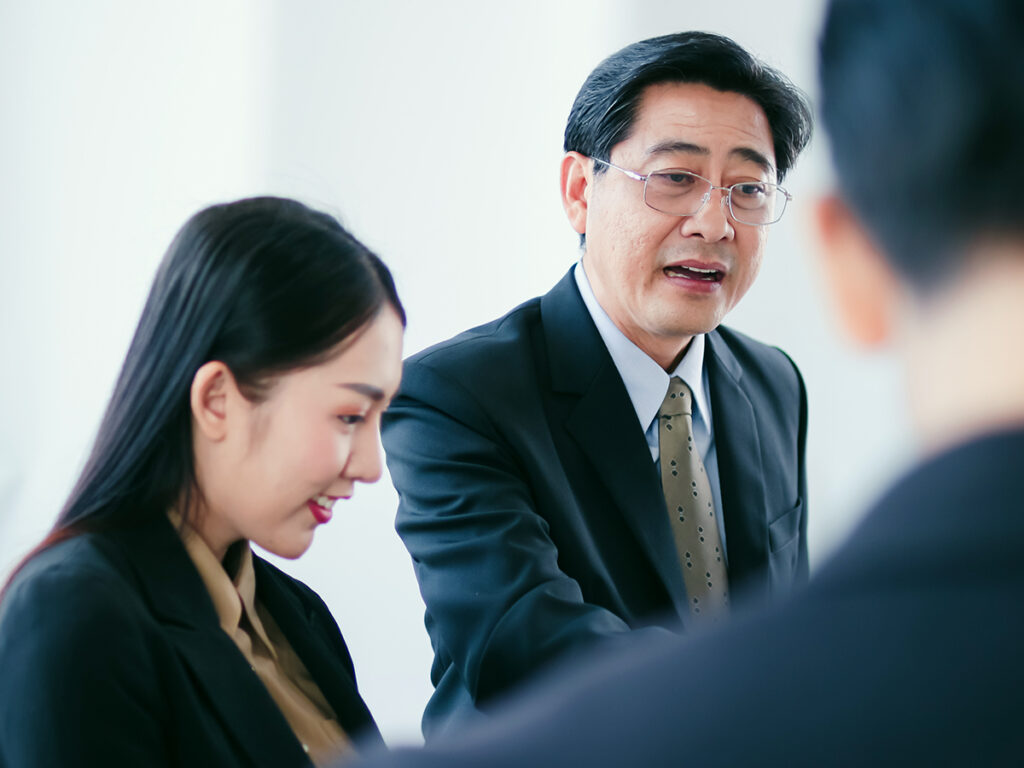 Investors discussing the eb5 pros and cons