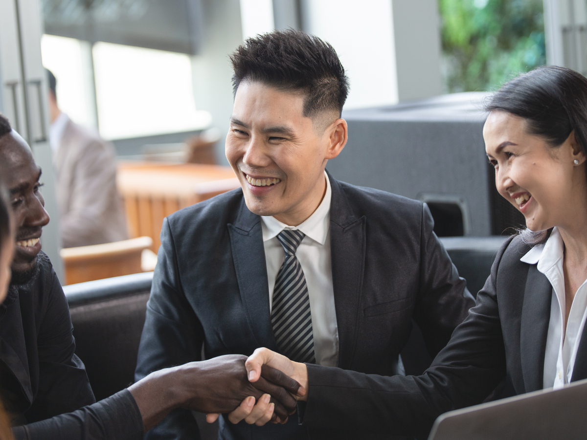 Investors discussing loan for eb5 visa with advisors